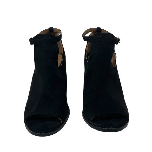 Qupid Black Faux Suede Peep Toe Buckle Strap Booties Block Heel size 8 - Picture 4 of 14